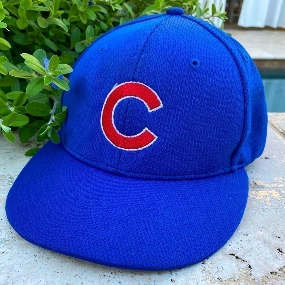 𝅺CHICAGO Cubs MLB Fitted Baseball Cap Brand New Condition NWOT